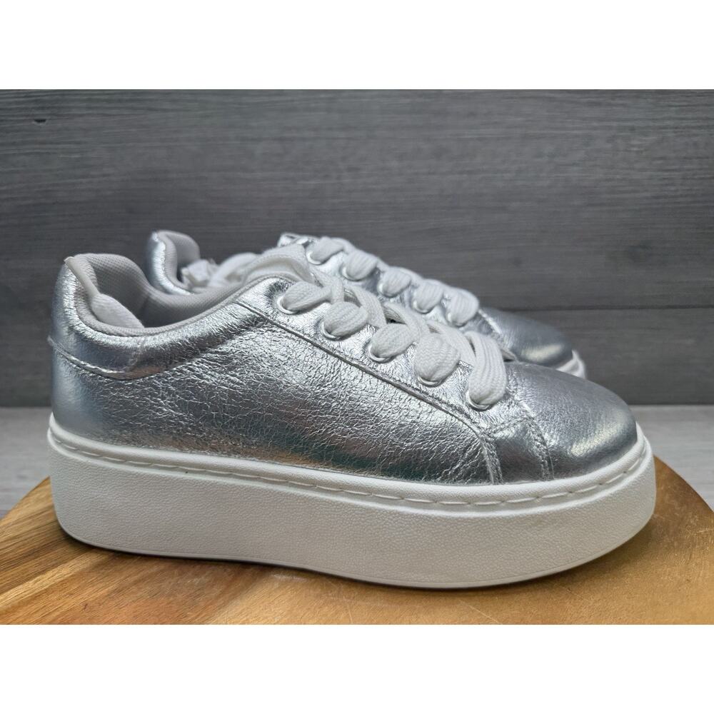 Dirty Laundry Record Metallic Platform Silver Sneakers Casual Shoes Women’s 8